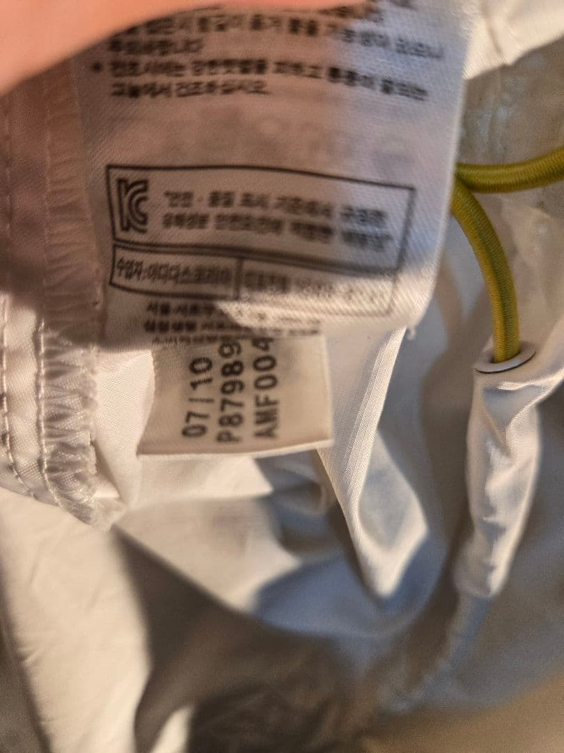 【​希少】10/11 レアルマドリード 公式 ウインドブレーカー アディダス