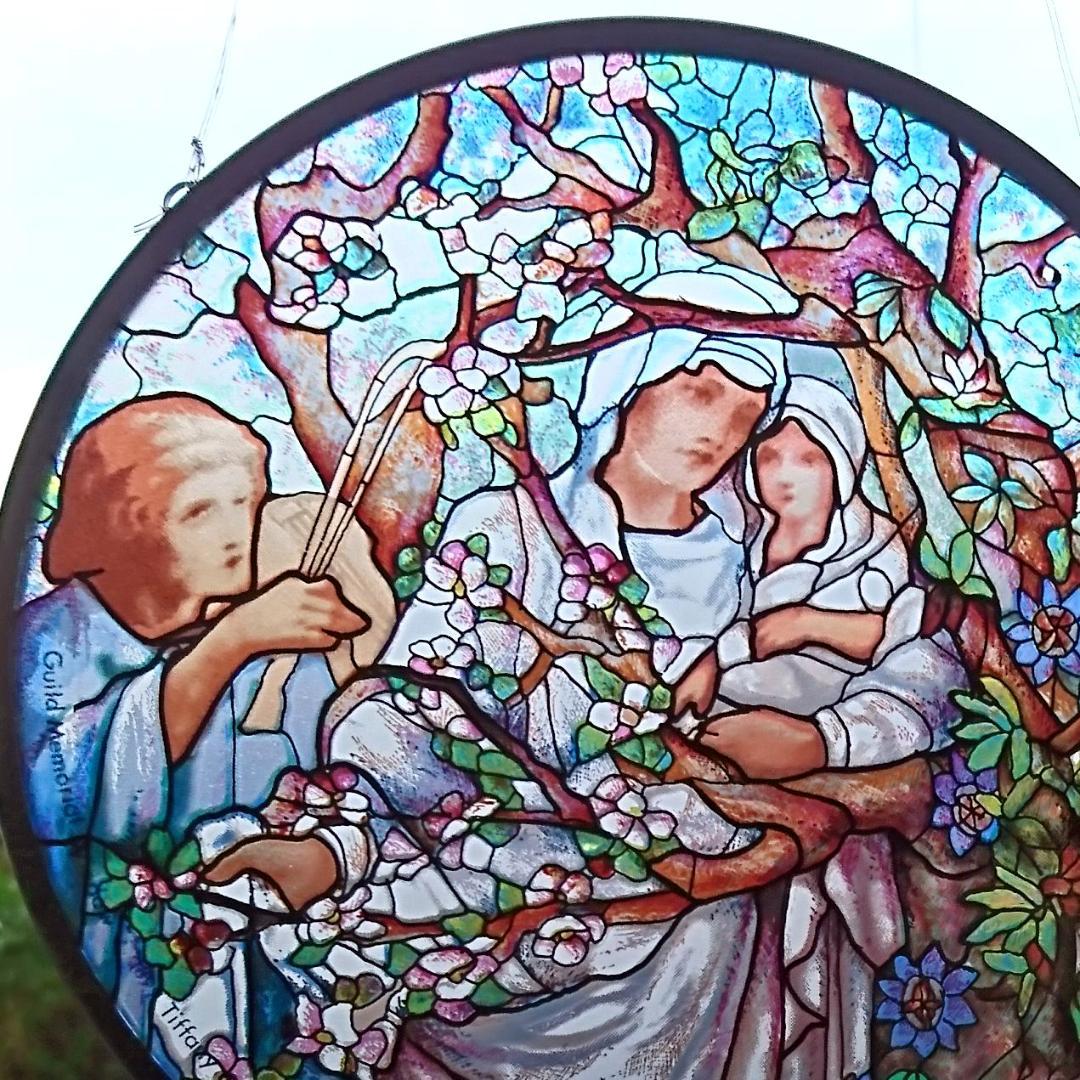 ルイスCティファニー ステンドグラスMadonna of the Flowers