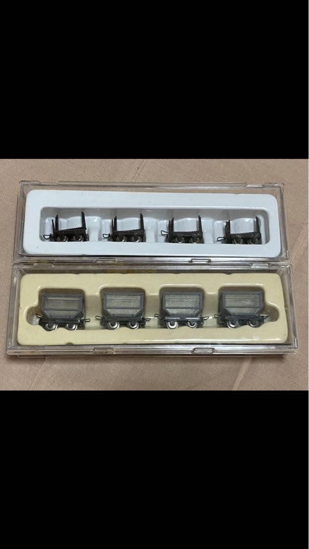 ミニトレインズ　ディーゼル機関車&貨車 セット　ナローゲージ　HOeナロー