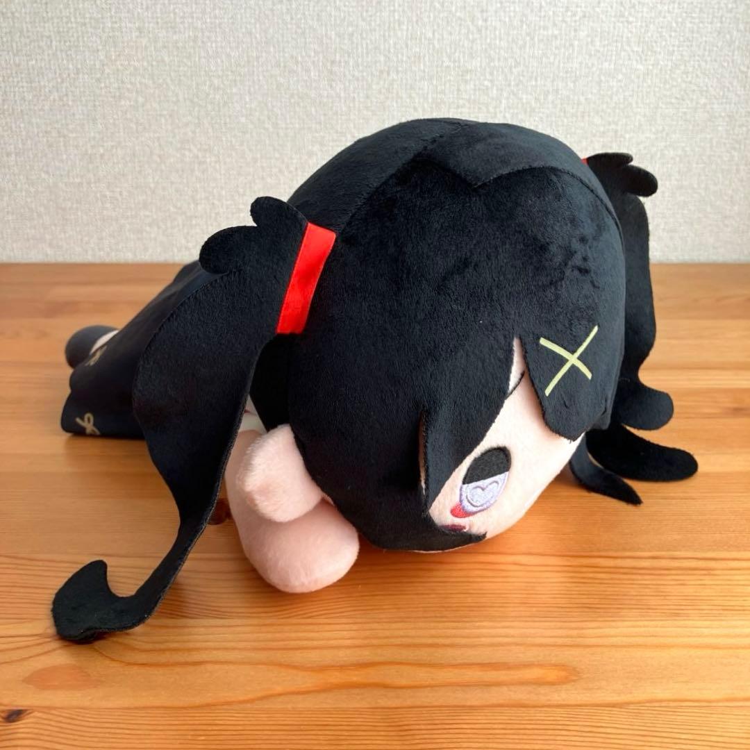 NEEDY GIRL OVERDOSE寝そべり　Mぬいぐるみ 超てん&あめちゃん