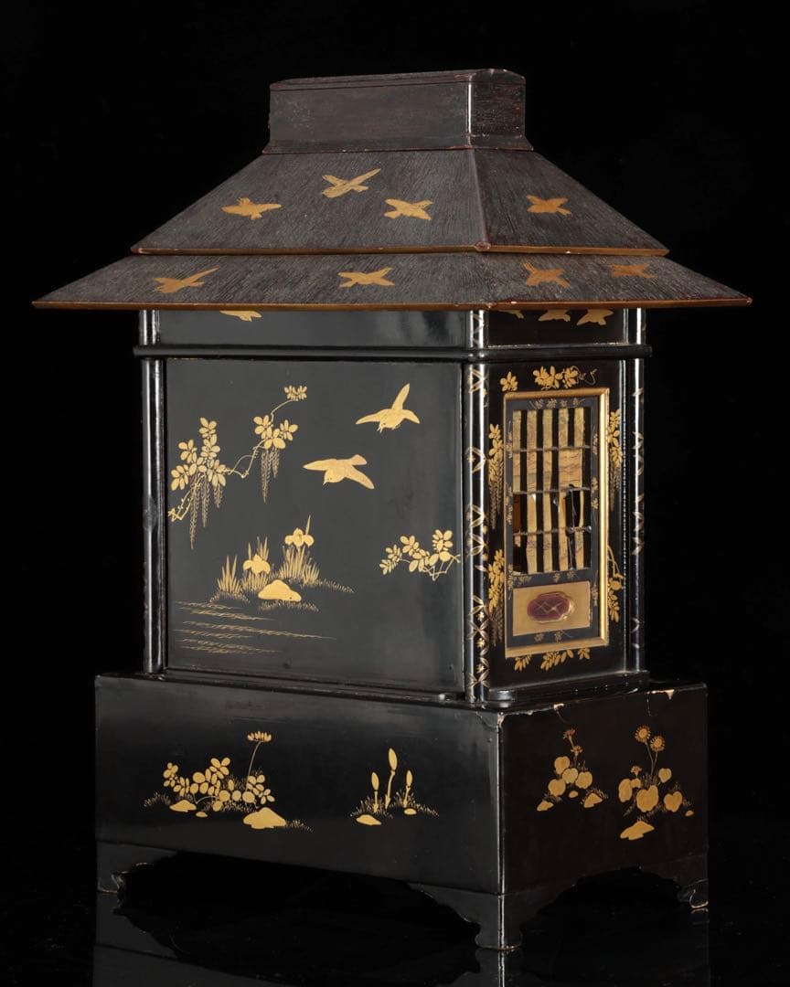 【佐藤製造】家型 御殿型 蒔絵 金蒔絵 漆塗 香箱 御香棚 香道具 茶弁当 骨董