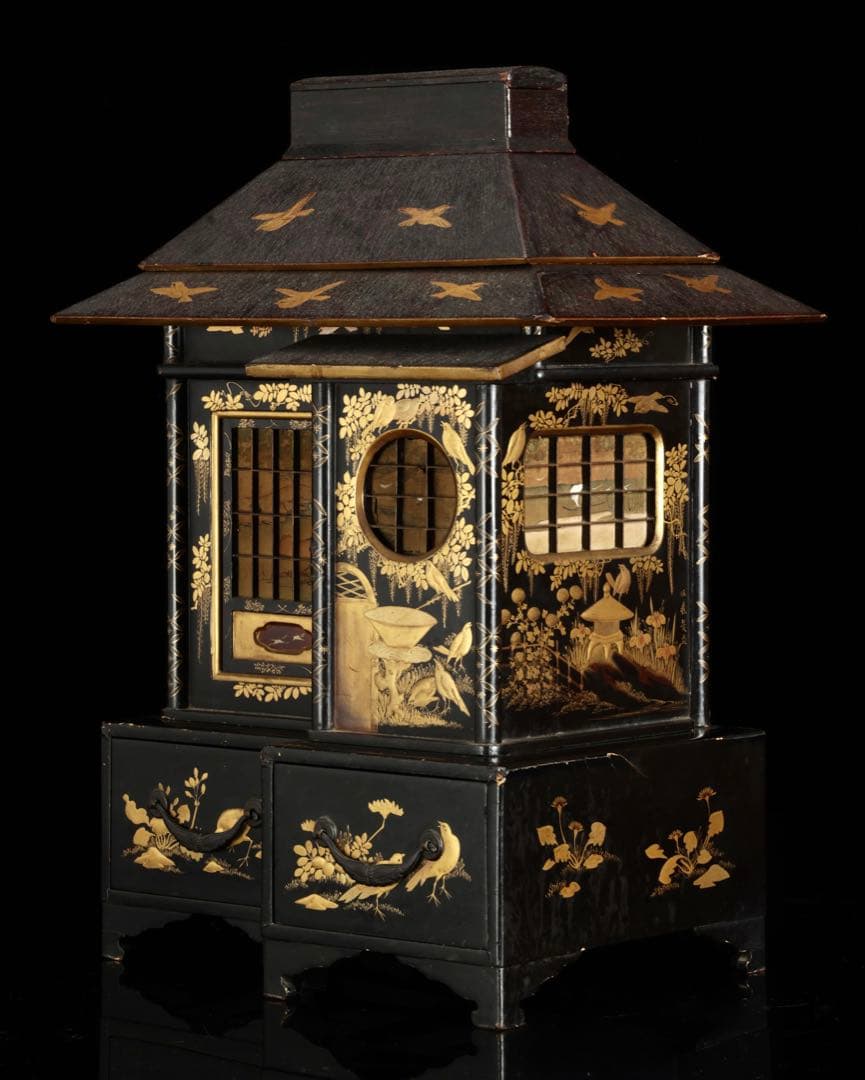 【佐藤製造】家型 御殿型 蒔絵 金蒔絵 漆塗 香箱 御香棚 香道具 茶弁当 骨董