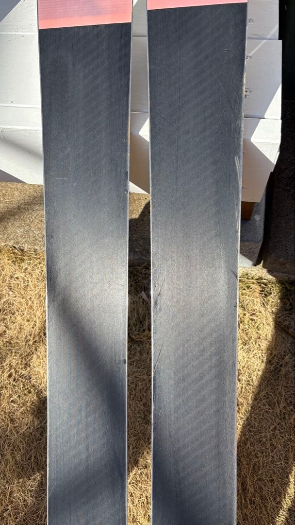 Atomic Backland 107 BCスキー板 女性用