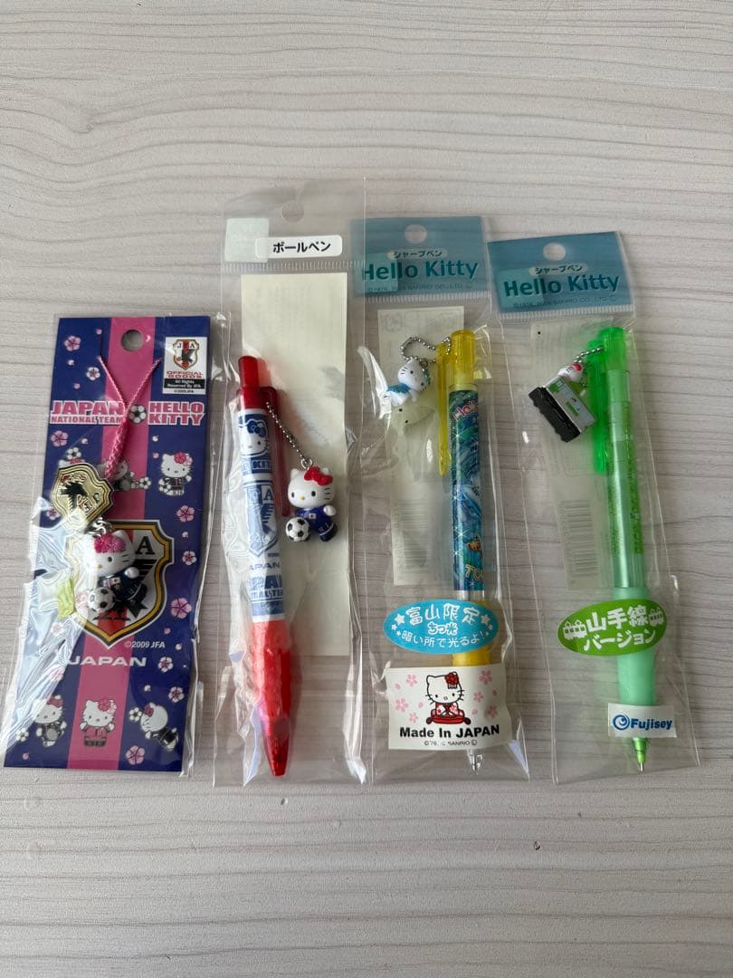 ハローキティ ご当地ストラップ セット