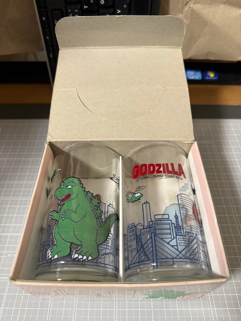 ゴジラ　タンブラーペア　コップ　グラス　レトロ　GODZILLA