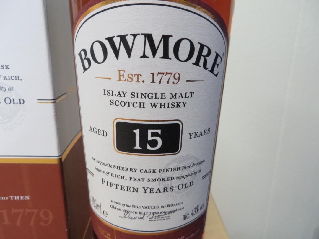 BOWMORE ボウモア 15年 シングルモルトウイスキー未開栓