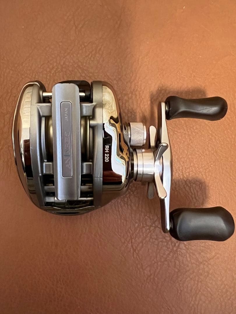 シマノ スコーピオンアンタレス右ハンドル 中古品　RH220