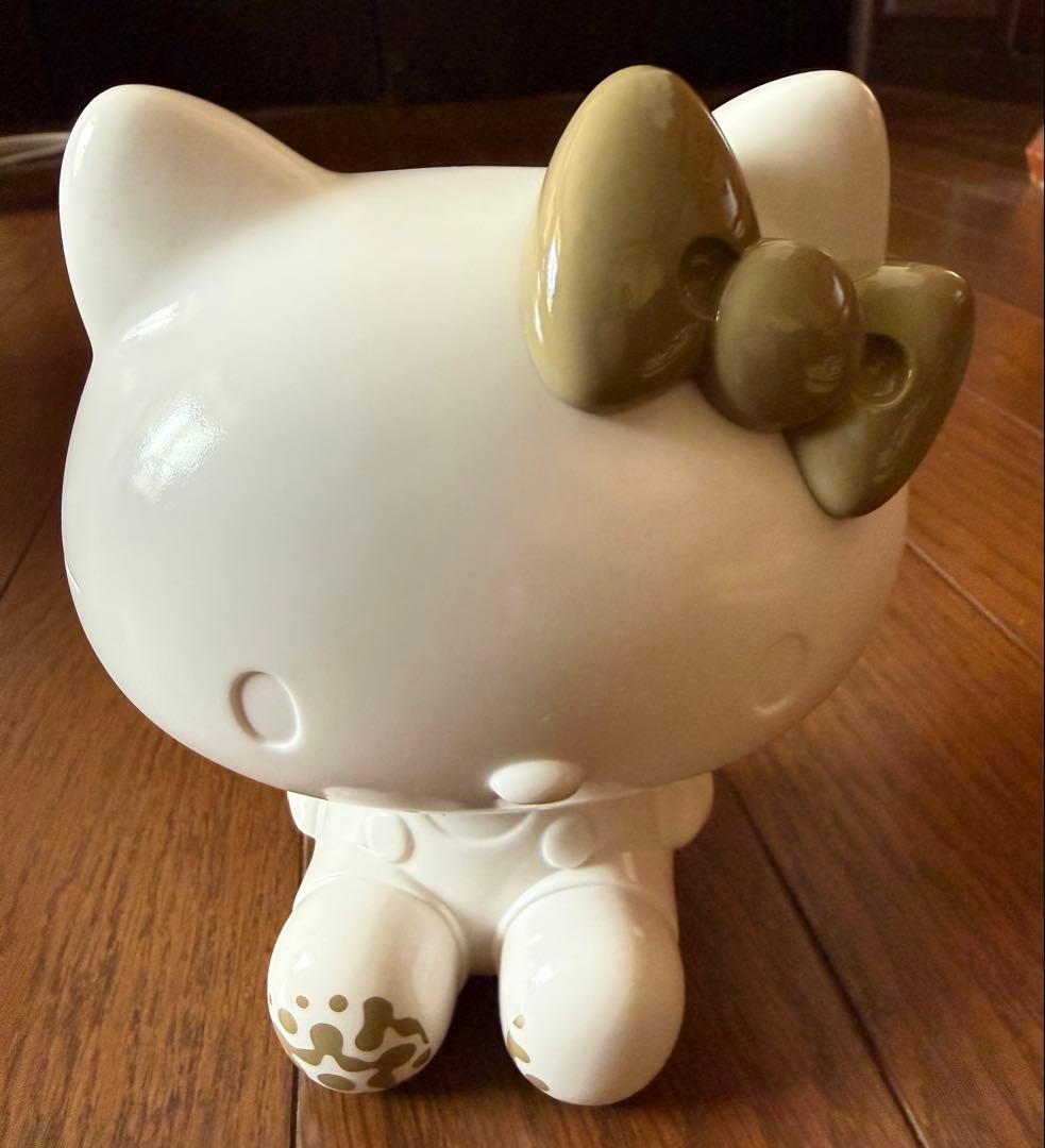 メディコム・トイ　ハローキティ 2025 大阪万博 関西万博 日本館