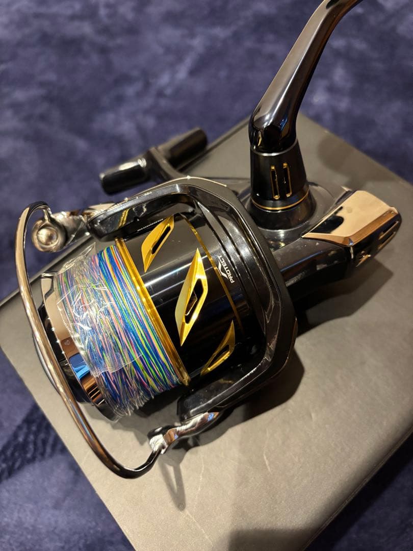 極美品　シマノ 22 STELLA SW 10000HG 未使用ライン付き