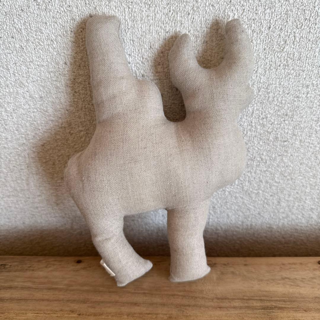 LiSA　コーラル &タスク　トナカイに乗ったウサギのぬいぐるみ