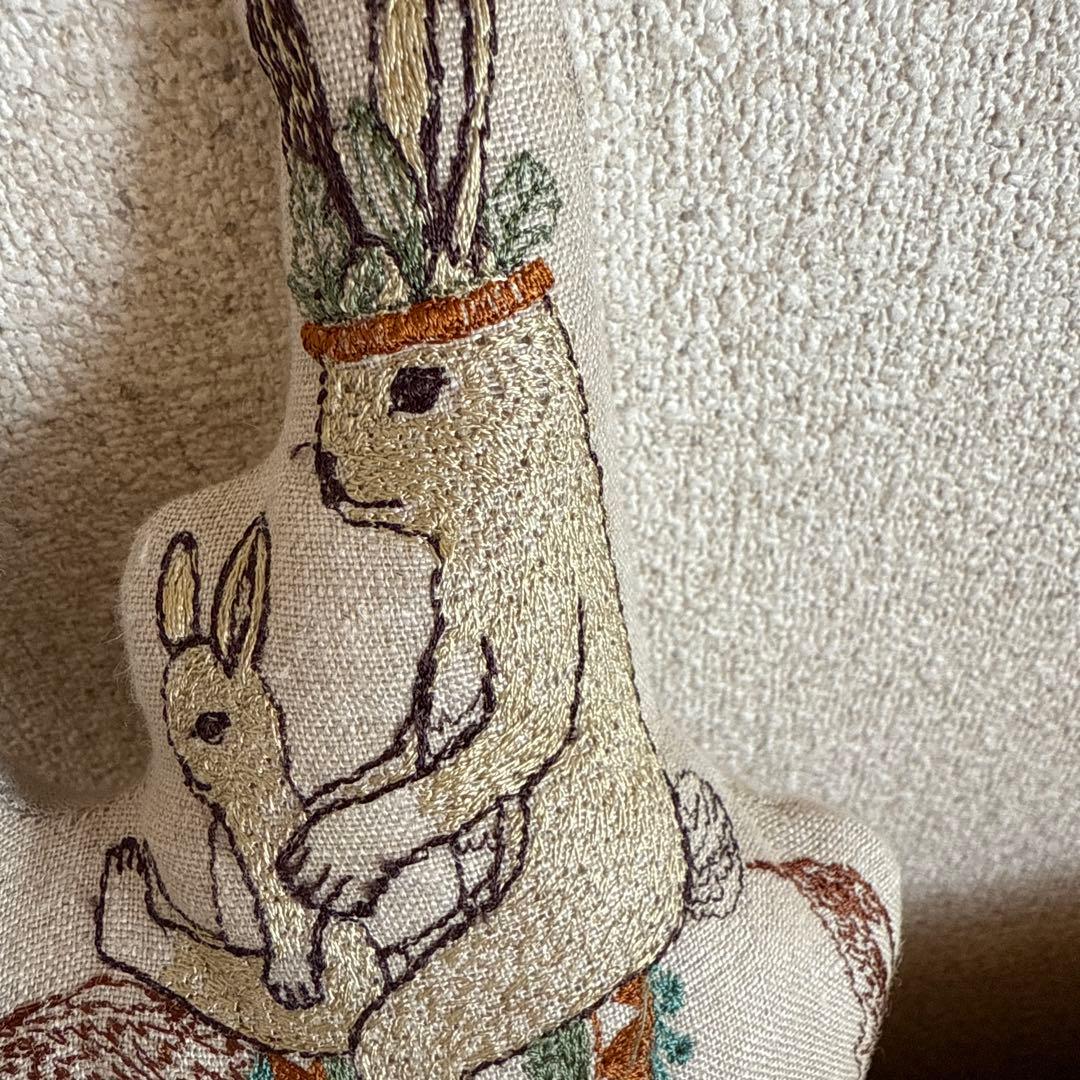 LiSA　コーラル &タスク　トナカイに乗ったウサギのぬいぐるみ