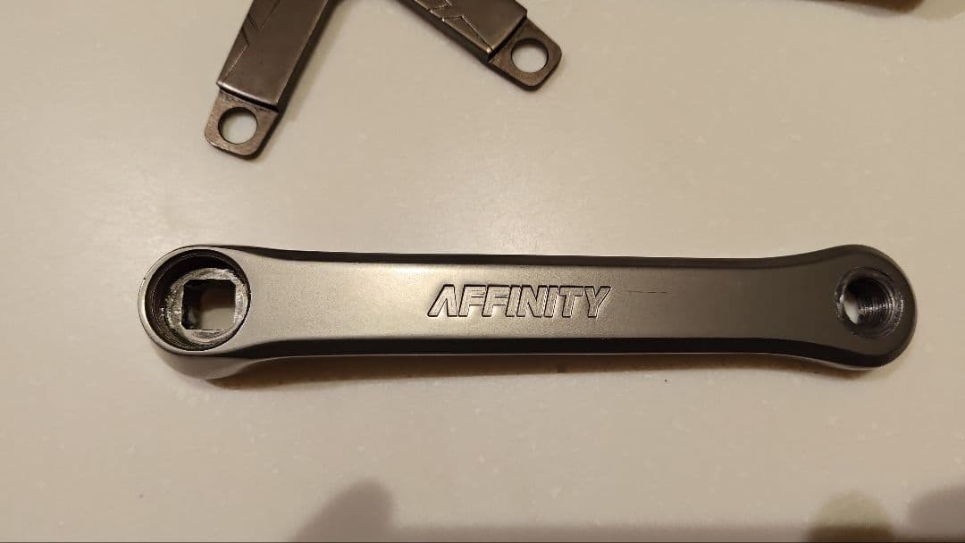 AFFINITY クランクアーム