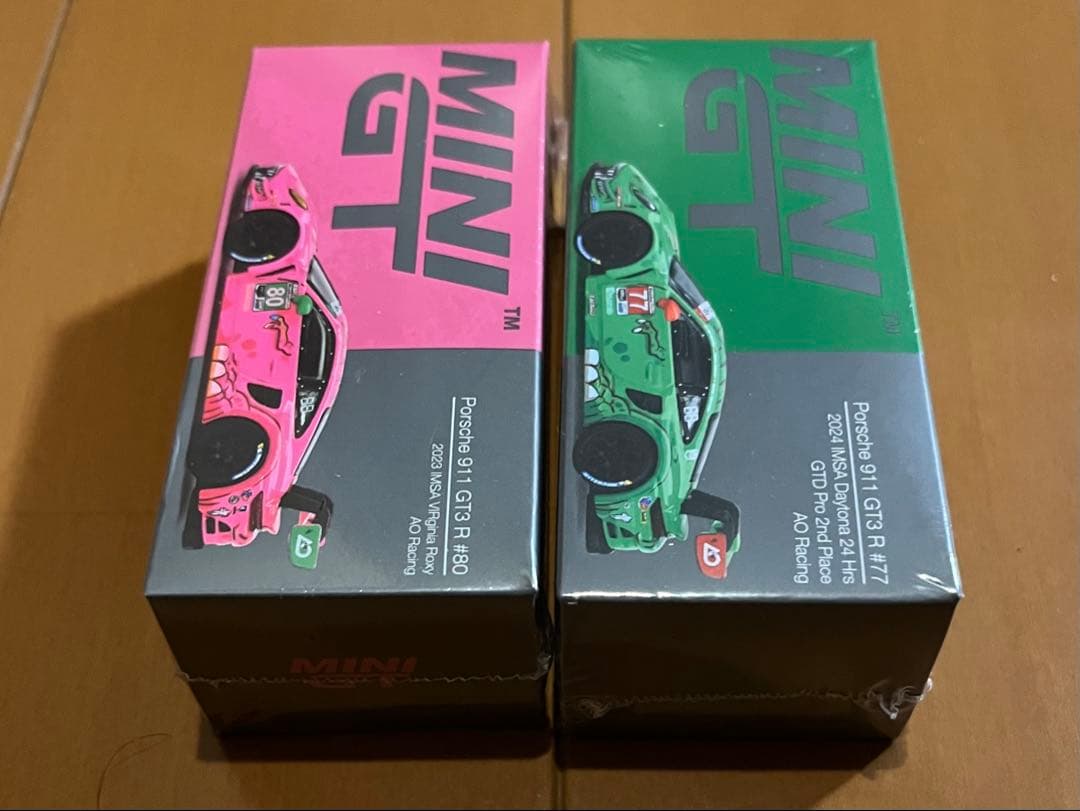 Mini GT　ミニカー　ポルシェ 911 GT3 R Rexy & Roxy
