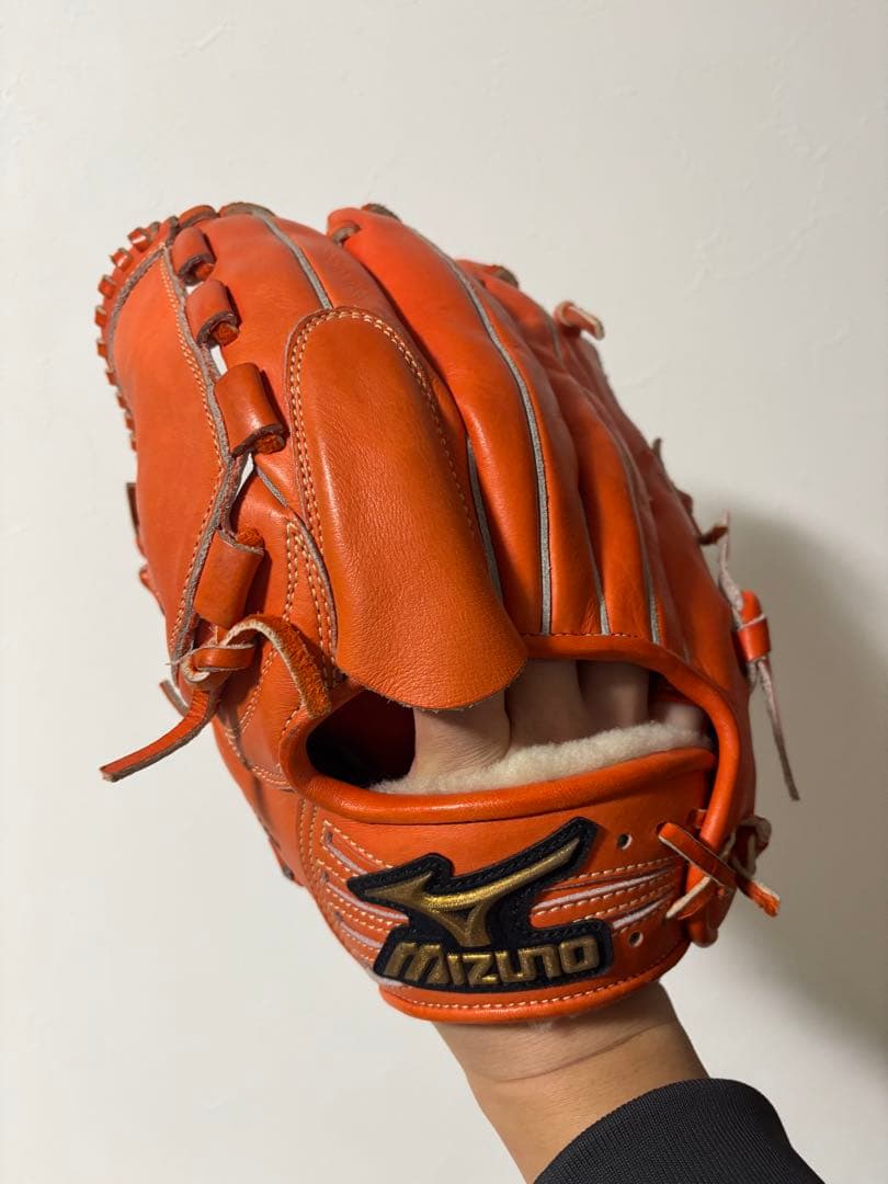 左利き用Mizuno Global Elite グローブ オレンジ