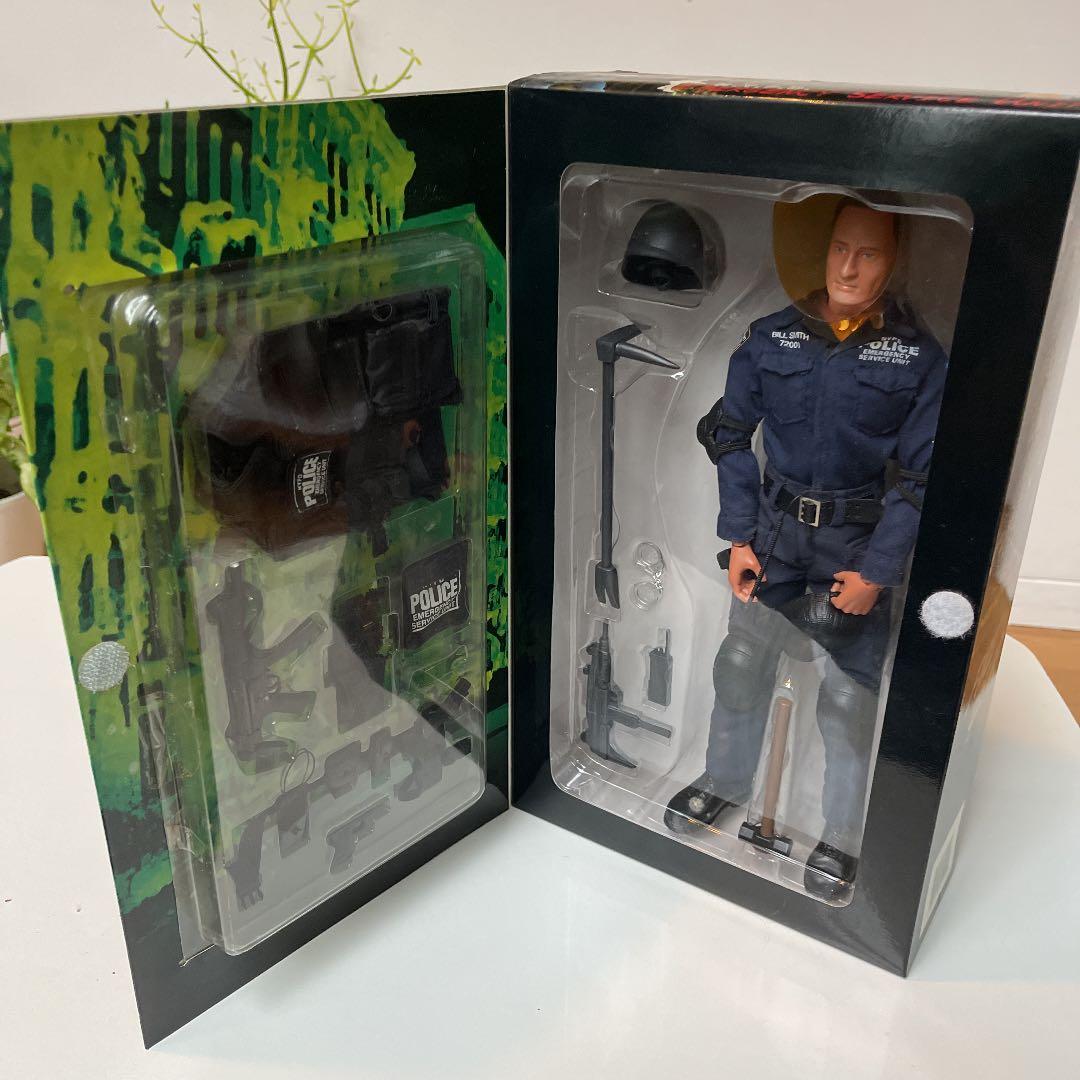 ドラゴン社 N.Y.P.D EMERGENCY SERVICE UNIT 1/6
