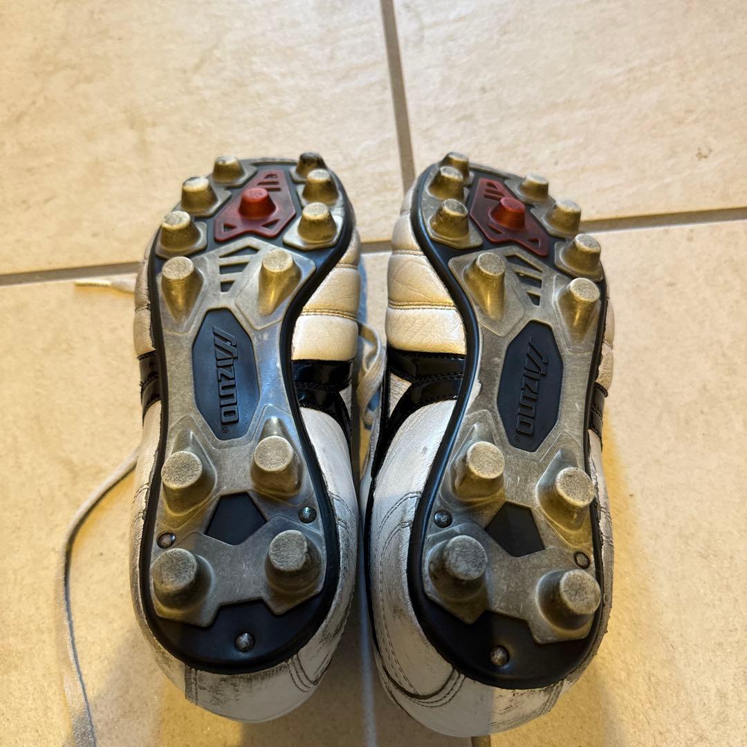 Mizuno サッカーシューズ シルバー