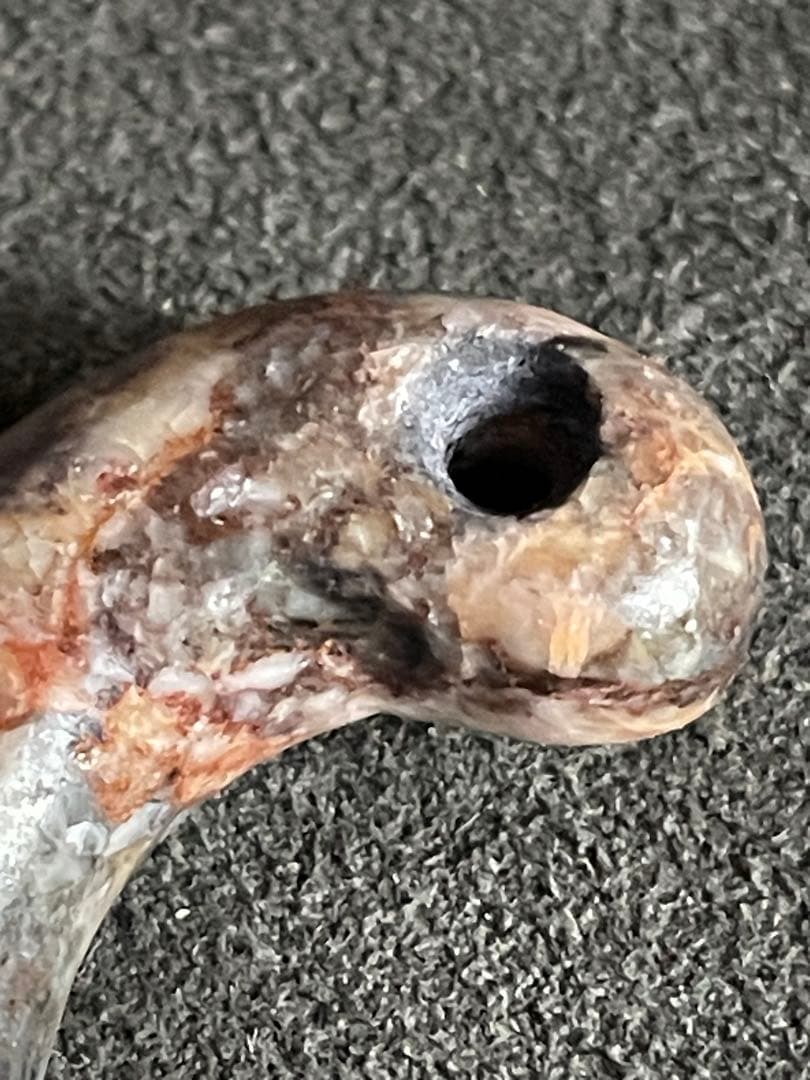 弥生〜古墳時代勾玉　変成岩？