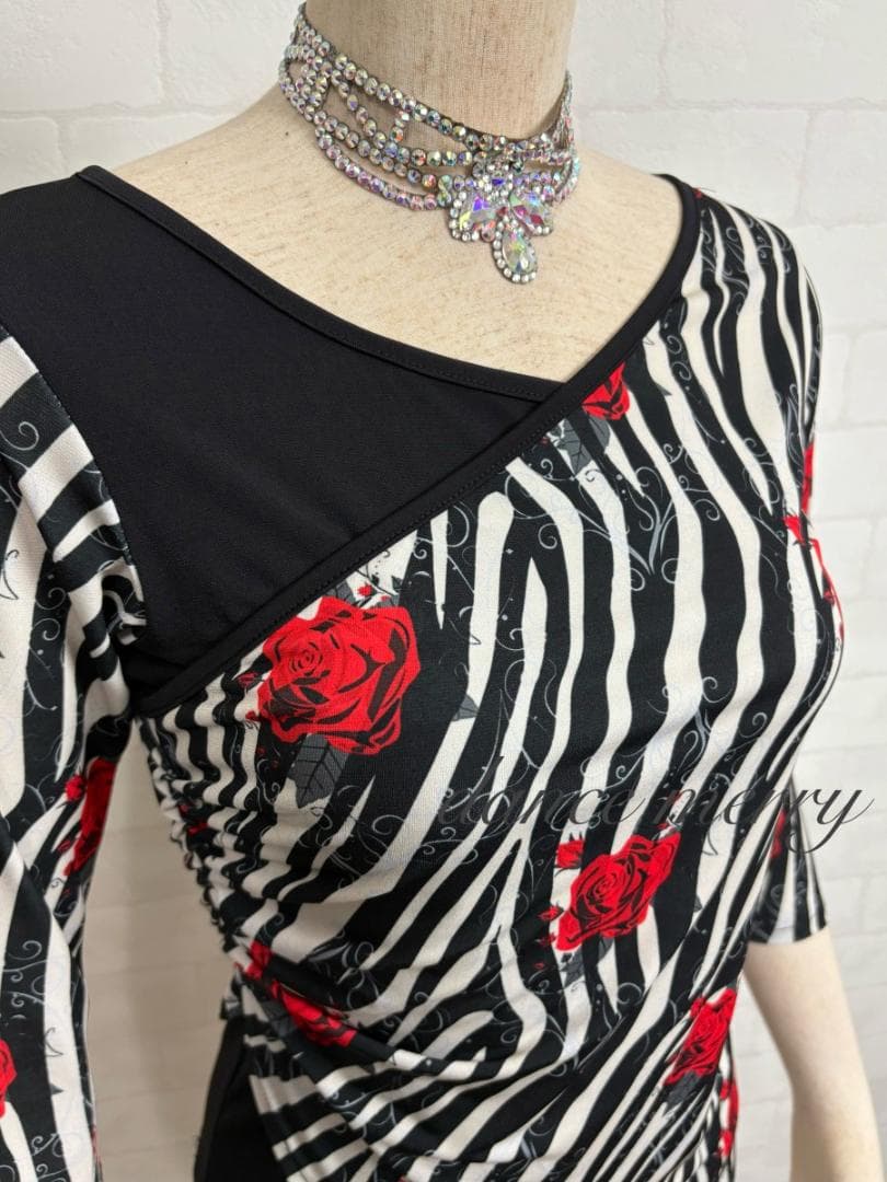 新品　社交ダンス　赤　黒　ベージュ　ツーピース　セットアップ　パーティ　2914