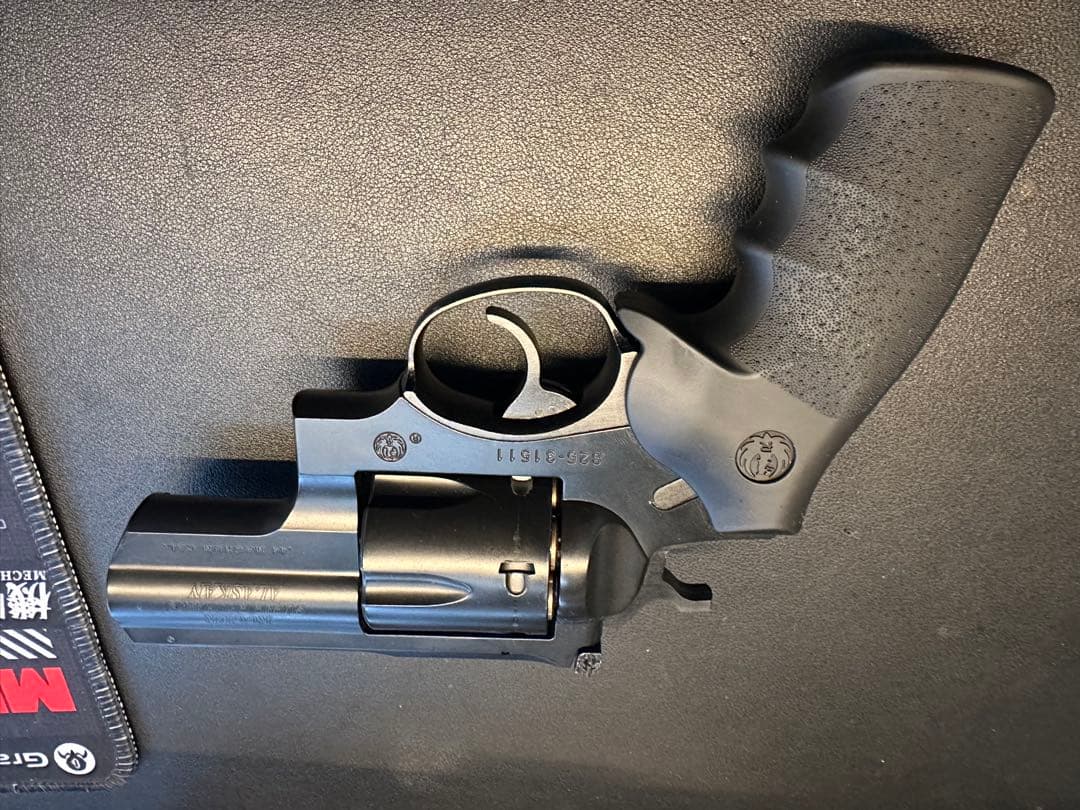 リボルバー(マグナム) ブラック