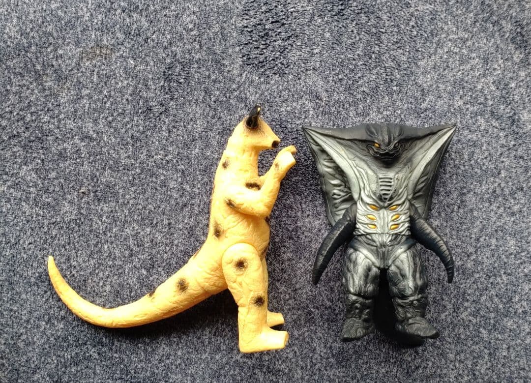 ウルトラマン ソフビ 41体 怪獣、宇宙人11体 タグ16枚