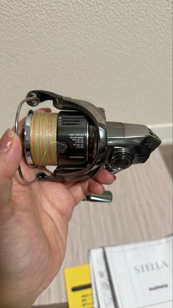 22 STELLA C3000SDH スピニングリール