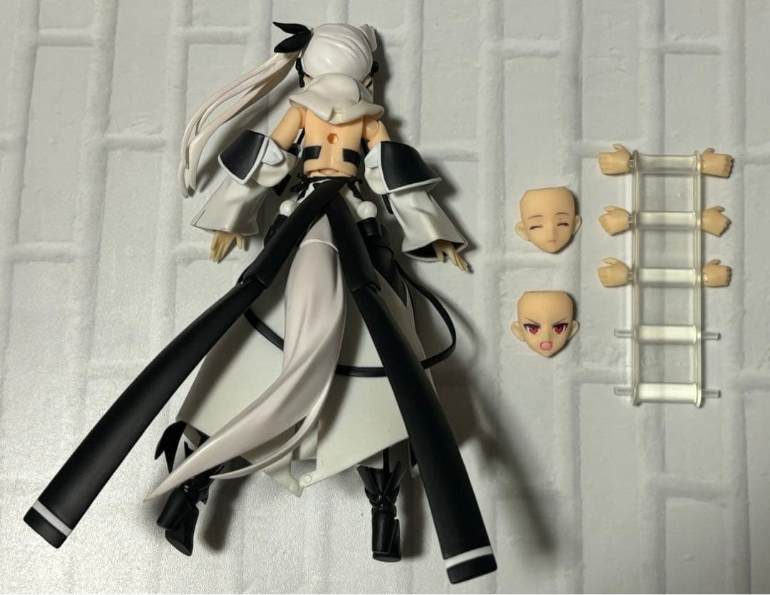 ACT MODE ルミ アクションフィギュア＆PS組み立て式プラスチックモデル