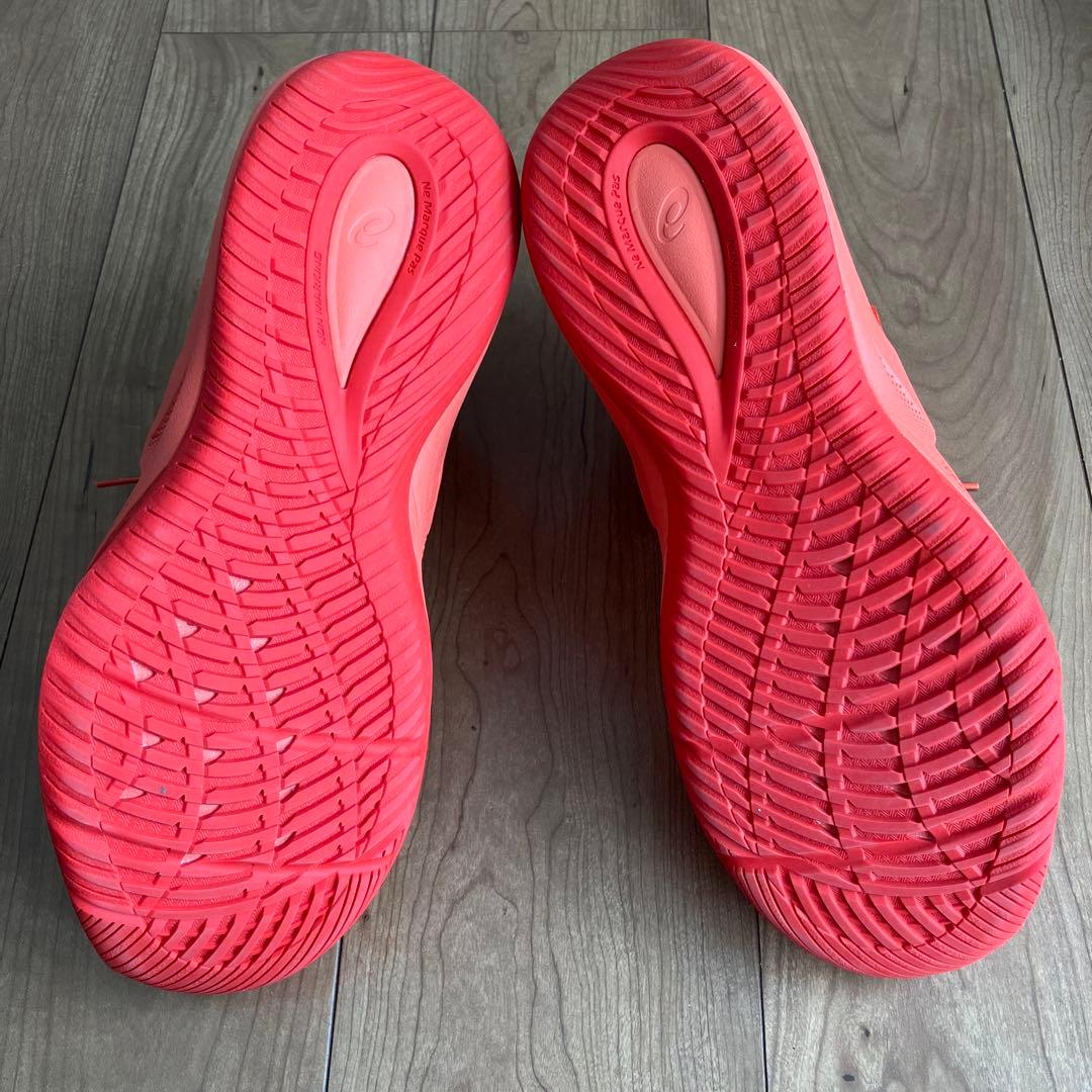 【美品】アシックスNOVASURGE3 29.5センチ