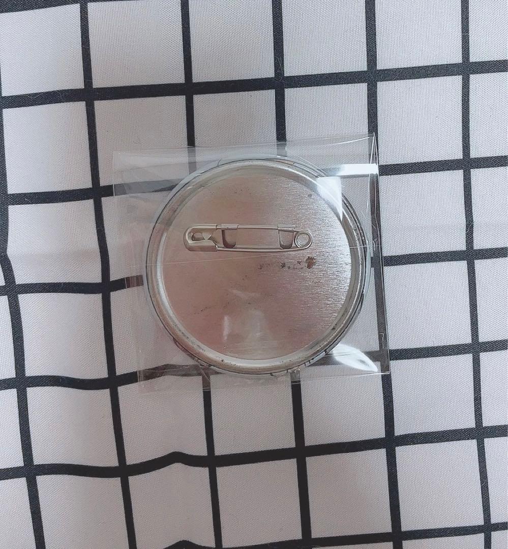 ブルーロック ファボテリア フラワーベア 凪 缶バッジ