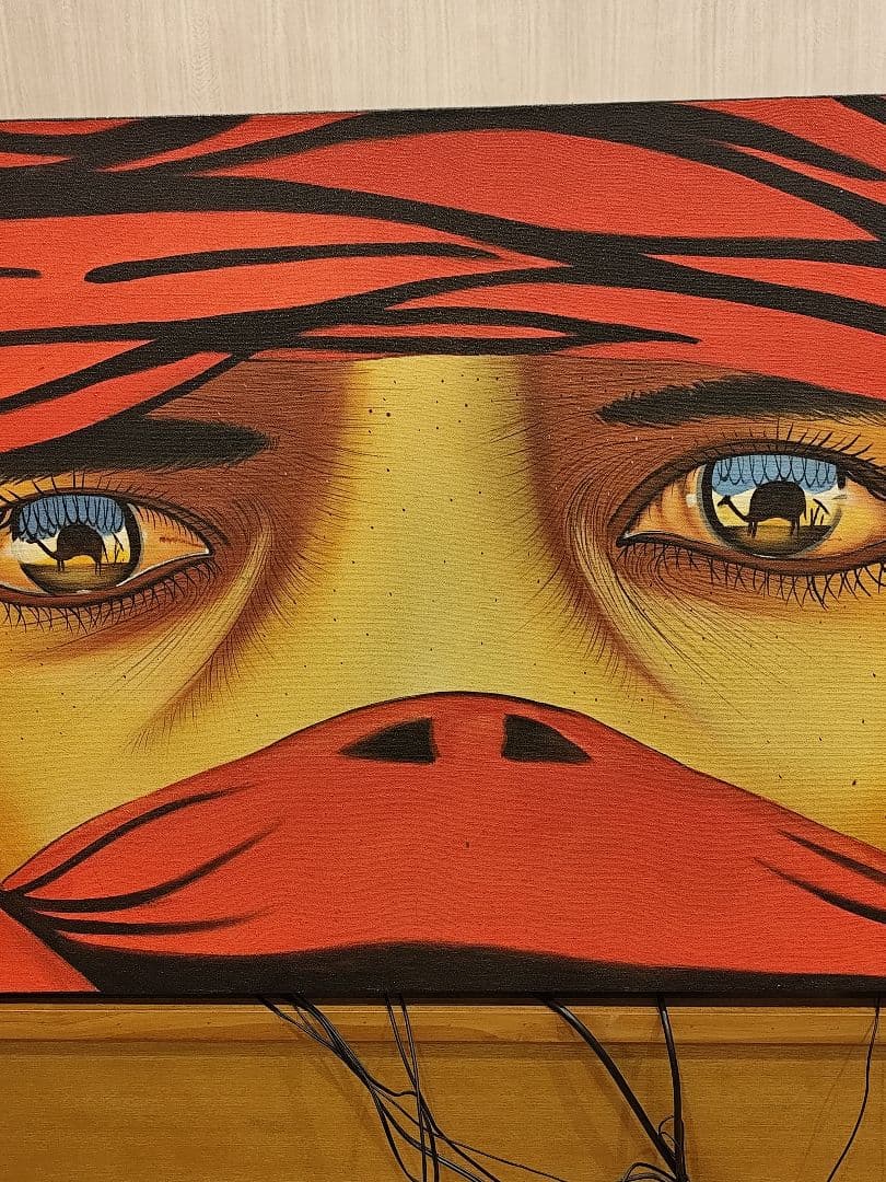 大型アート画「Red Veil / 沈黙の眼差し」150×70cm／現代アート