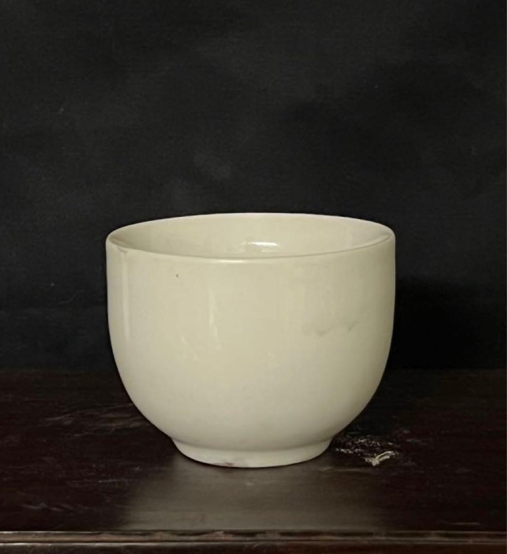 中国古美術　粉彩小杯；W43