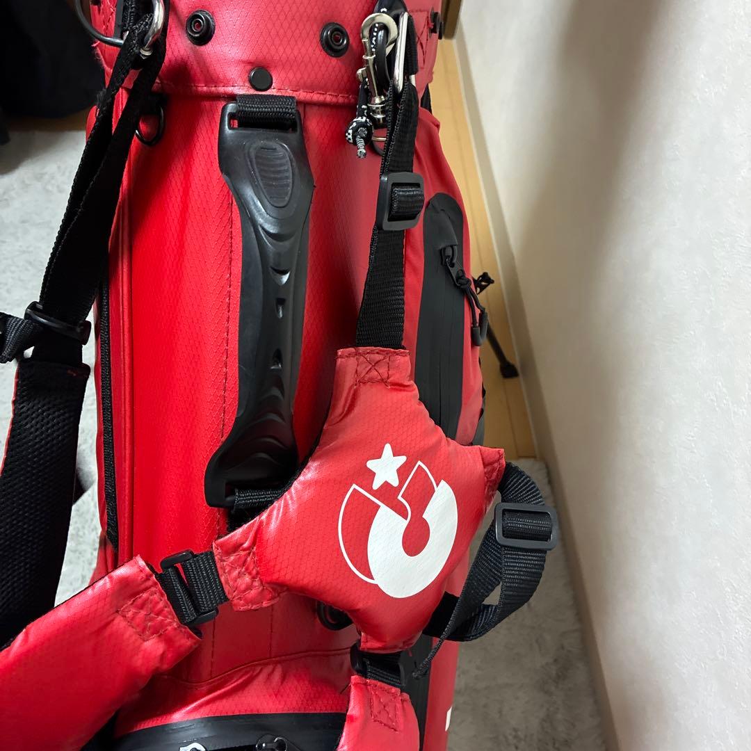 スタンド式キャディバッグ、ヘッドカバー、アイアンカバーセット　コモコーメ