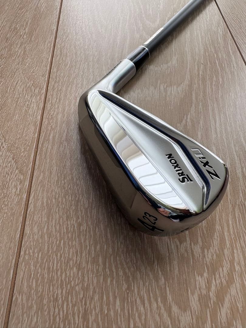 超美品　SRIXON ZXiU ユーティリティ #4 23度