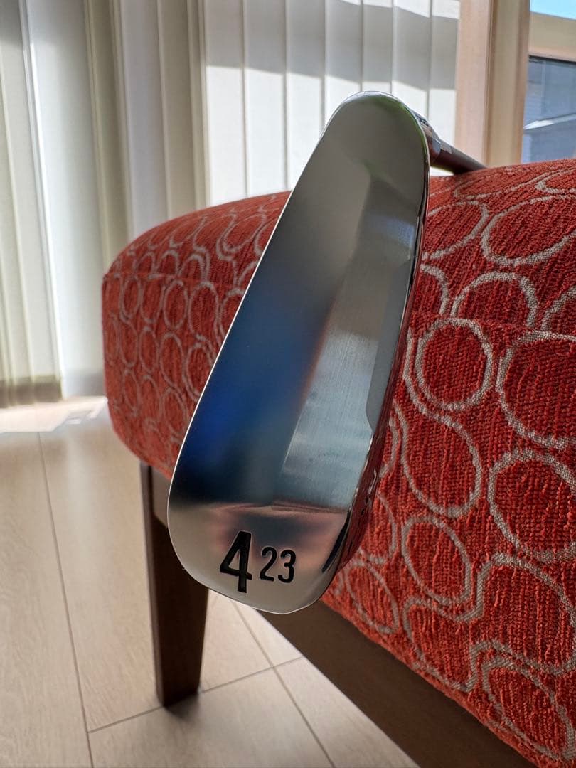 超美品　SRIXON ZXiU ユーティリティ #4 23度