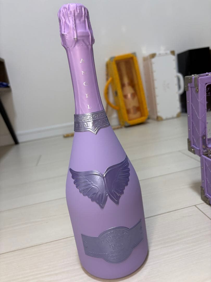 【新品】エンジェル シャンパン ドゥミセック ハロウィン限定パープル〈レザー〉