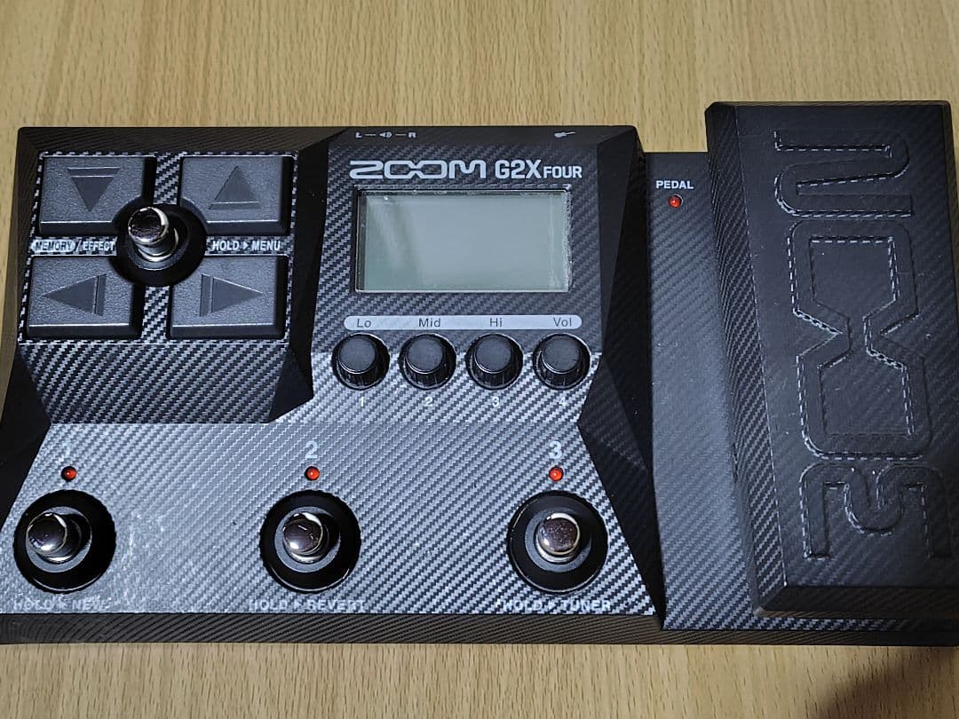 ZOOM G2X FOUR ギター用マルチエフェクター