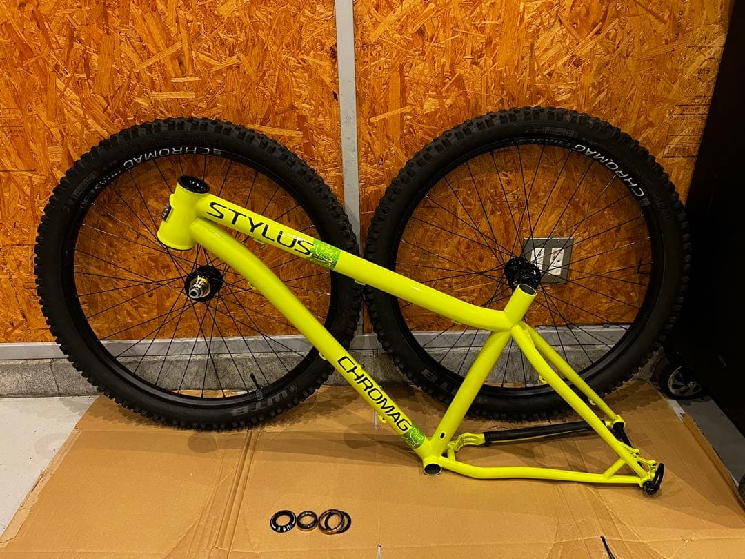 CHROMAG STYLUS M/Lホイール付hadley WTB クロマグ