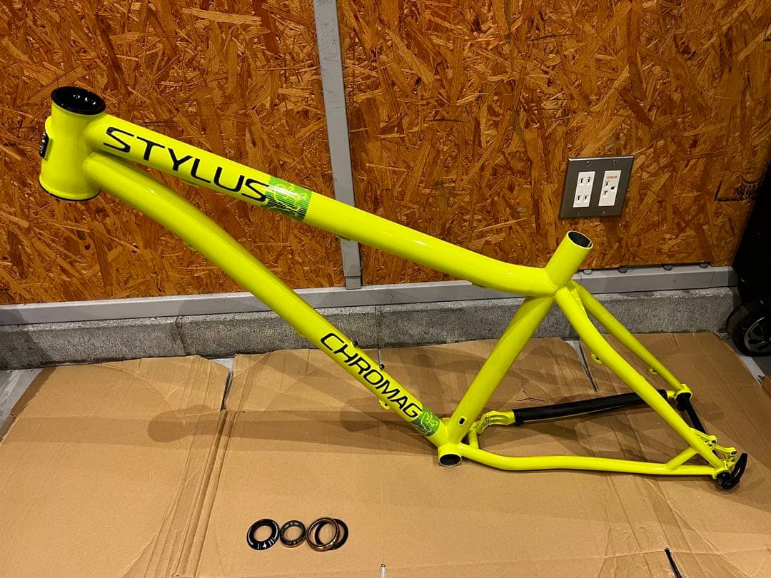 CHROMAG STYLUS M/Lホイール付hadley WTB クロマグ