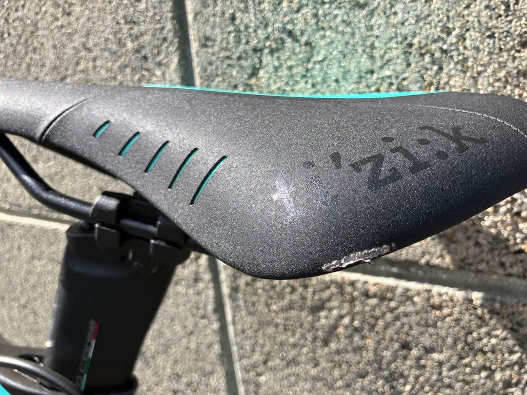 ビアンキ Bianchi Oltre XR3 CV 105 50インチ　半年使用