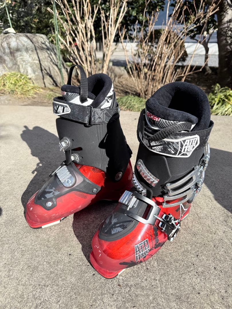 人気モデル　ATOMIC WAYMAKER 90 スキーブーツ 26.5