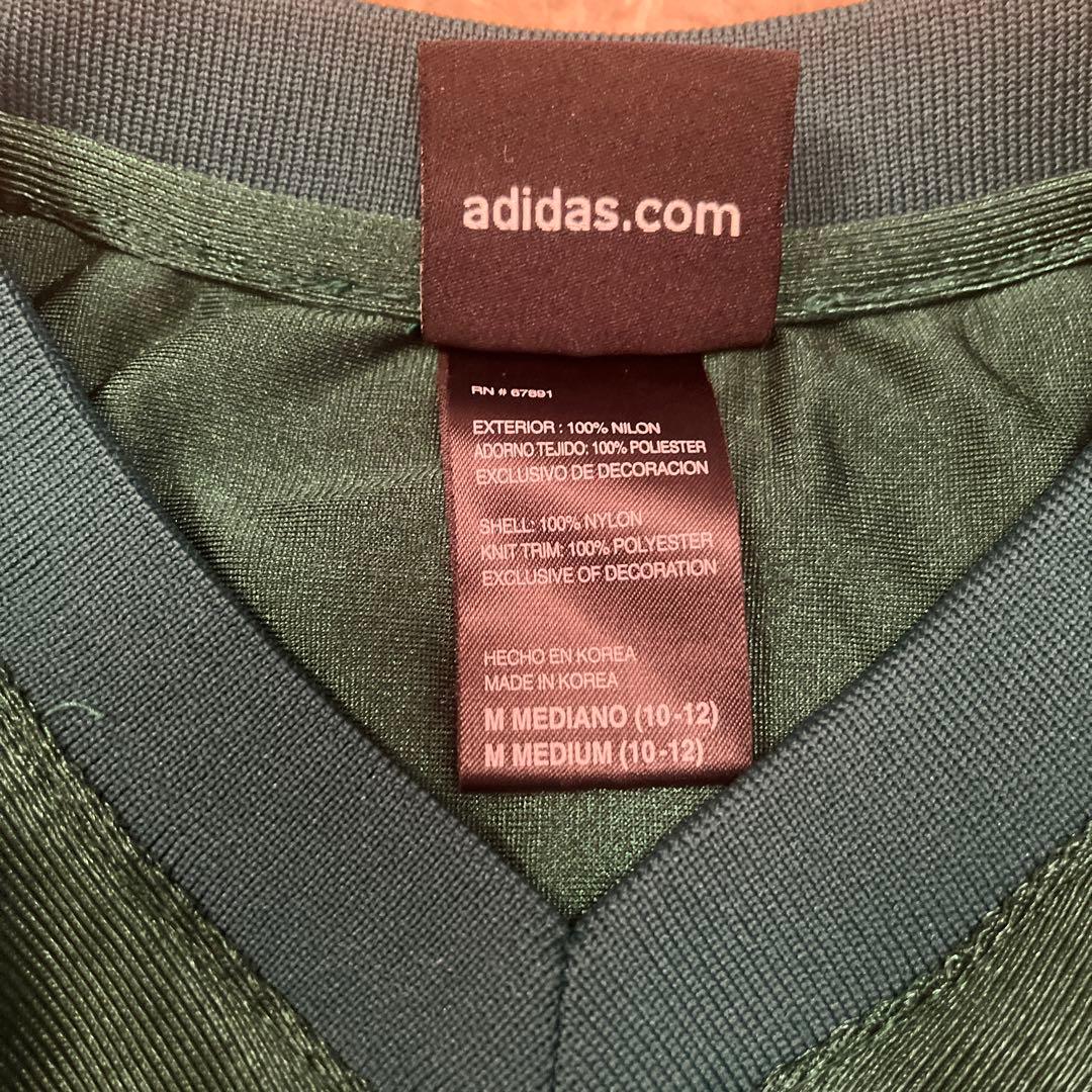 【美品】アディダス　ノートルダム大学　アメフトゲームシャツ　キッズMサイズ