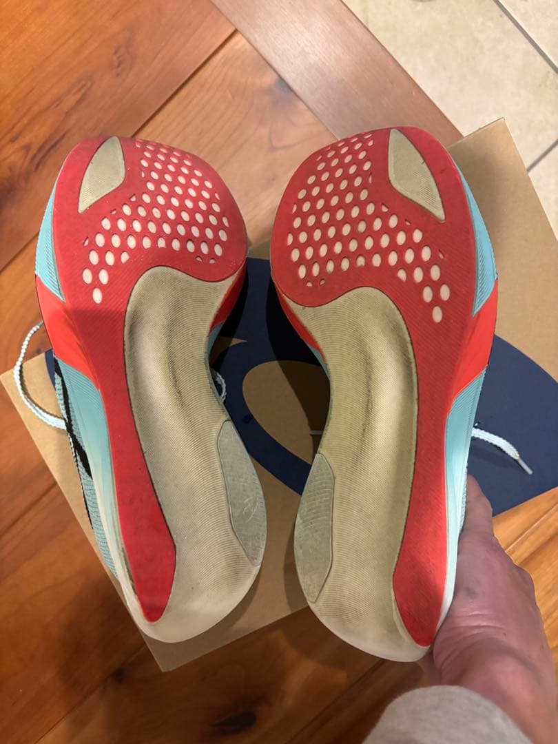 ASICS メタスピードスカイパリ　25.5cm