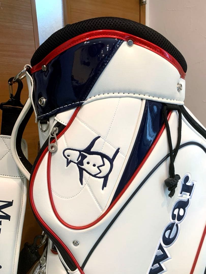 ほぼ未使用　マンシング　キャディバッグ　ハイグレードモデル　軽量　ユニセックス