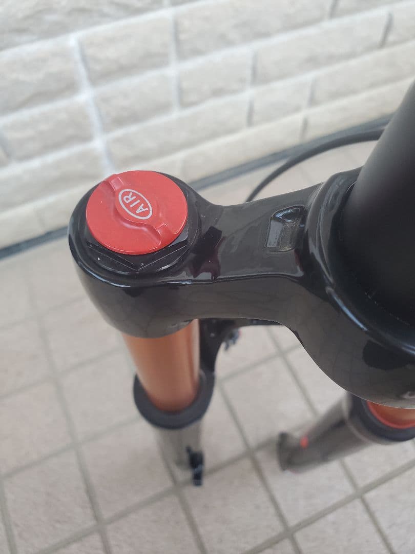 超軽量エアサスペンション フォーク