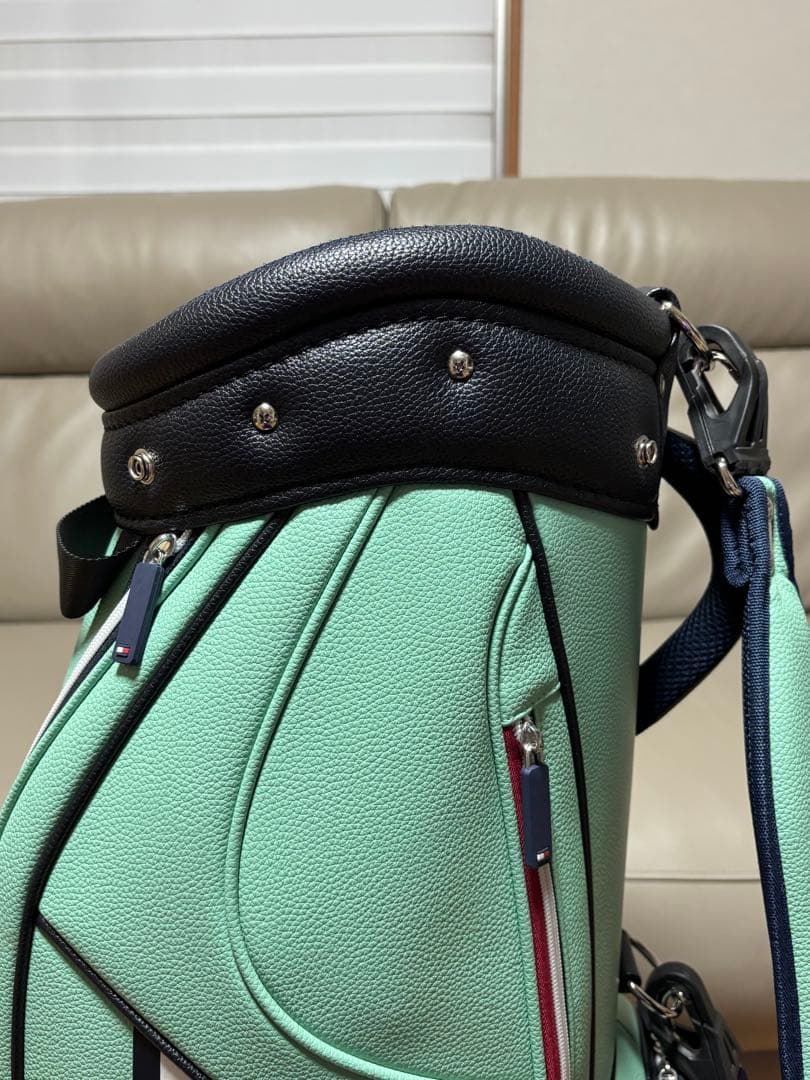   トミーヒルフィガー 2025 キャディバッグ 美品