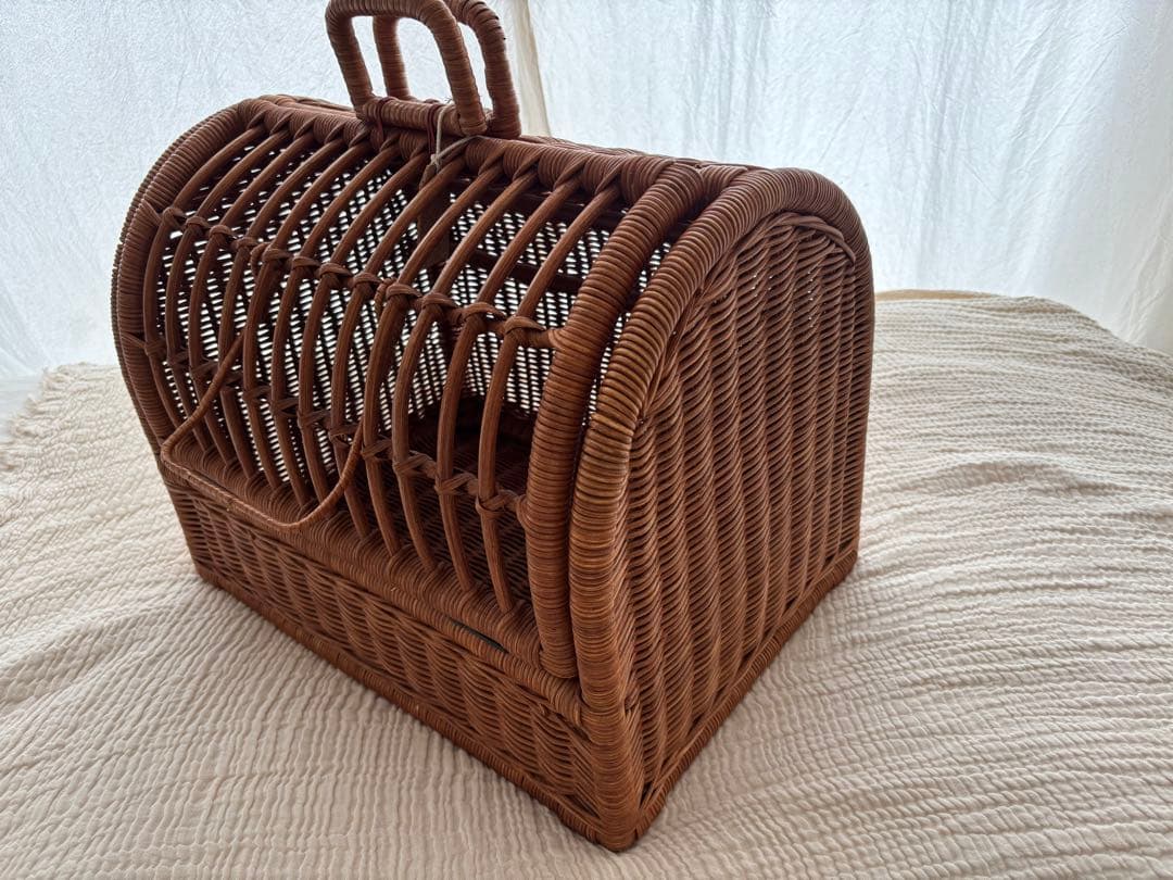 お値下げ　新品　ラタン ペットキャリー Mサイズ　犬猫　CITYDOG