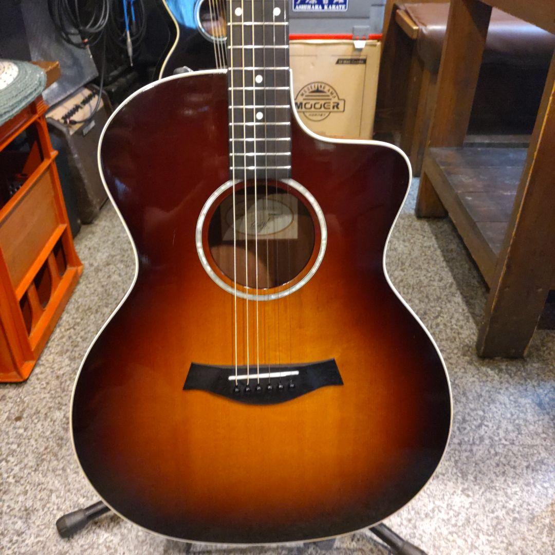 Taylor 214ce エレアコ (管理キテ)