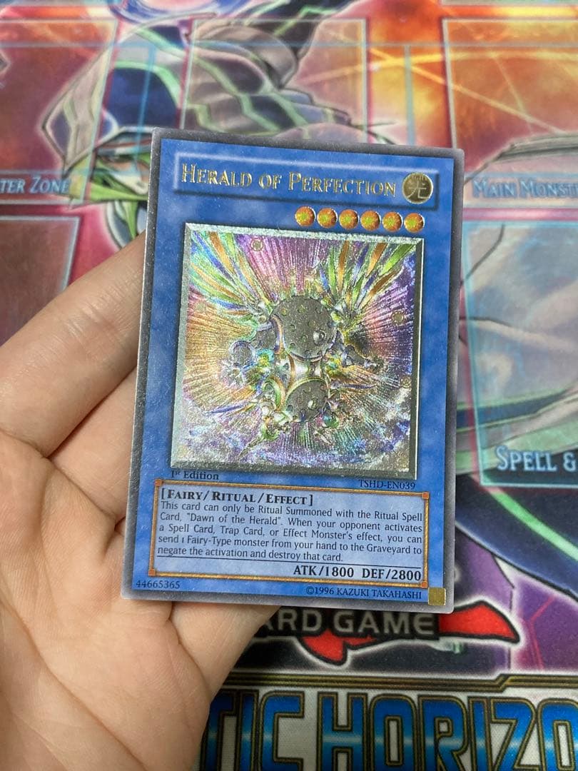 遊戯王 神光の宣告者　英語　北米　アルティメットレア　レリーフ　ウルトラ