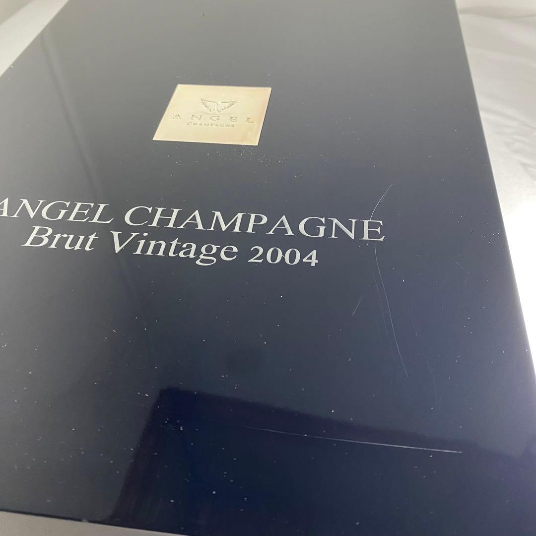 エンジェル シャンパン プラチナ　ヴィンテージ　2004 ケース付き　180