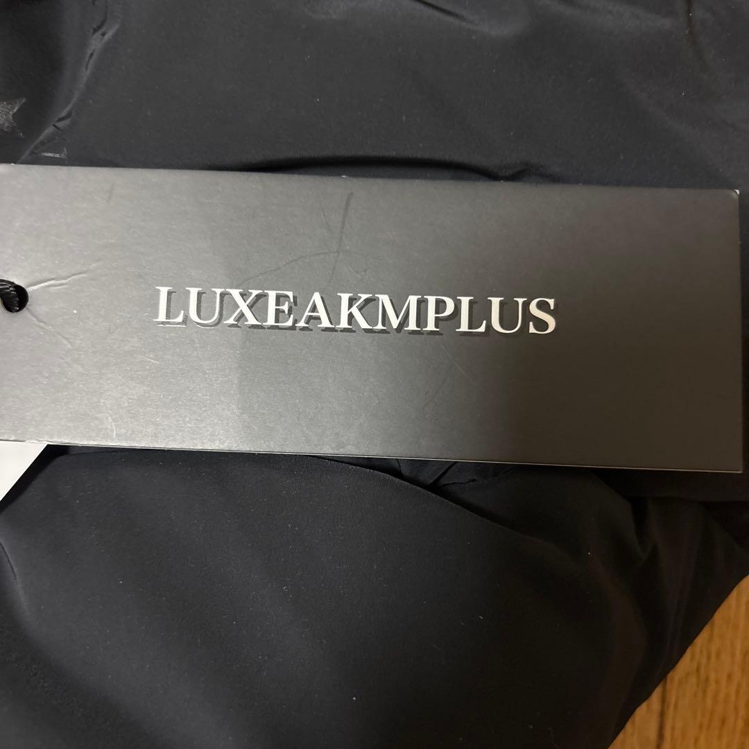 ☆新品☆LUXEAKMPLUSメンズジャケット ブラック　LL