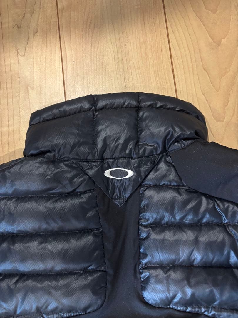 チャイまま専用。美品 Oakley スカル メンズゴルフジャケット 黒